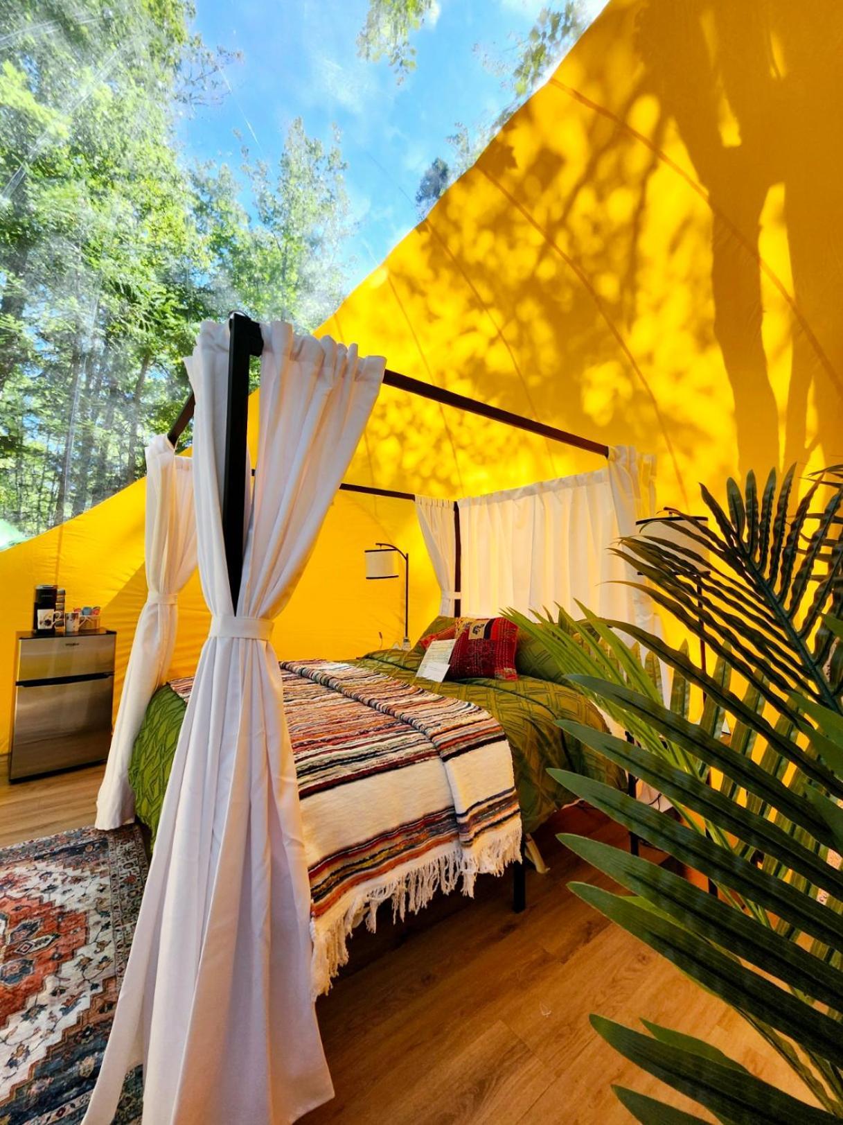 Estrella Glamping Hotel Caraquet Luaran gambar